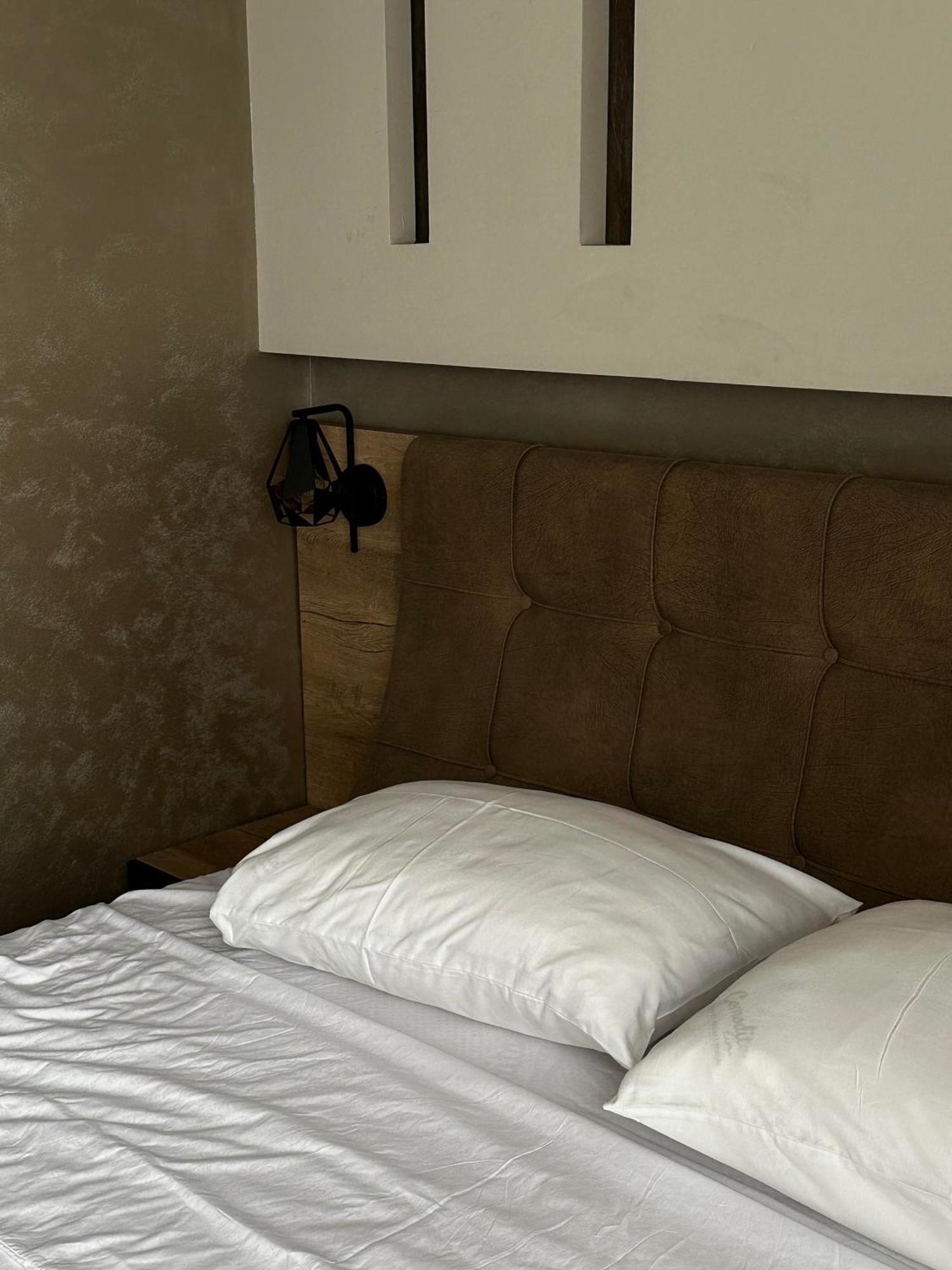 Zet Apartments - Bedroom & Bathroom Pristina Exterior foto